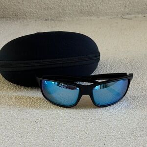 Oakley Black and Blue Men's Sunglasses